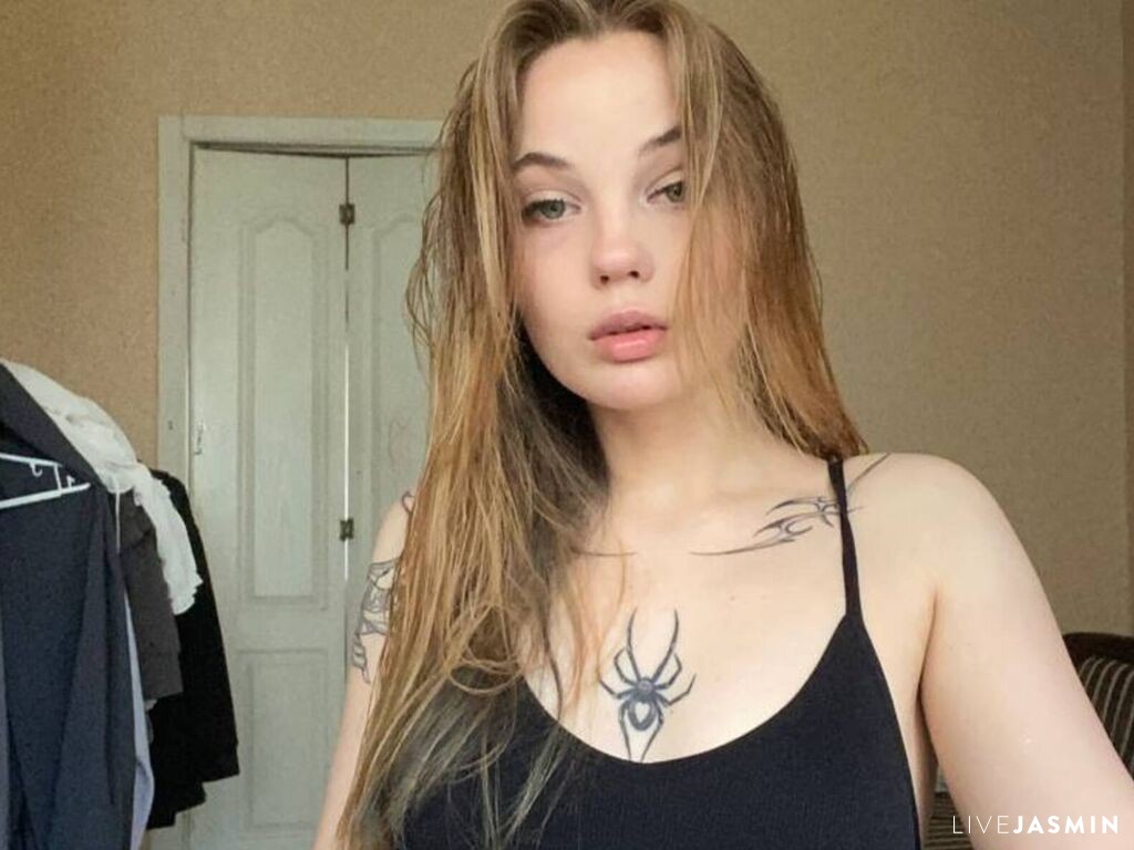 DungDelph live cam girl profile
