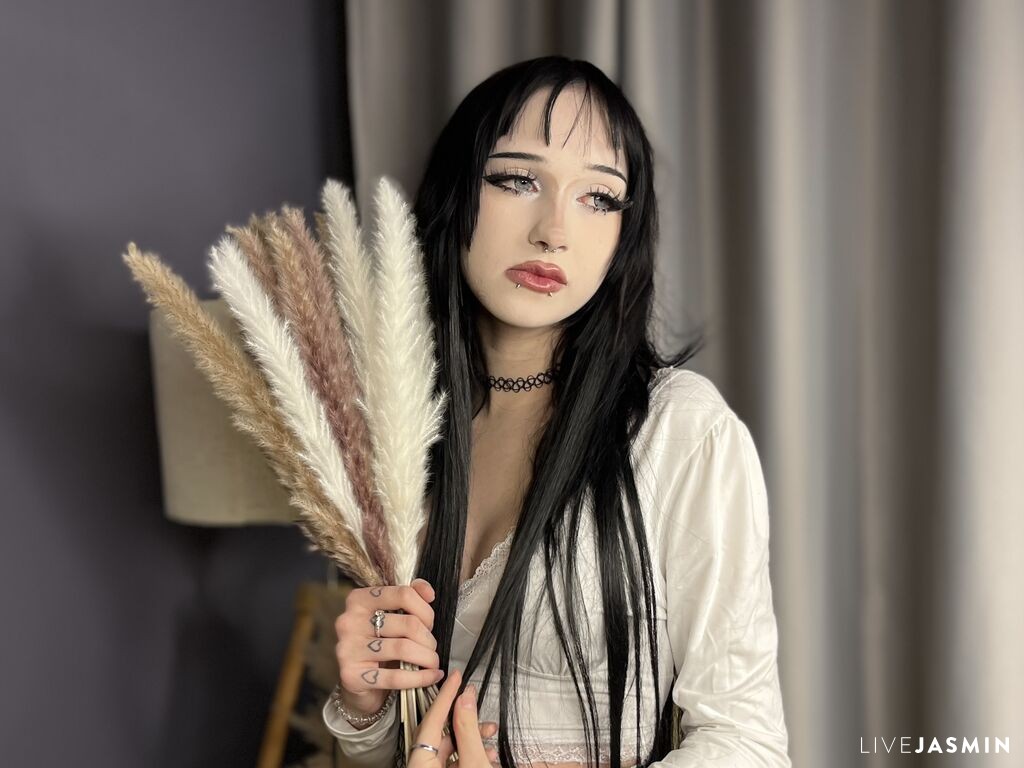 Live cam model EdwinaCrammer