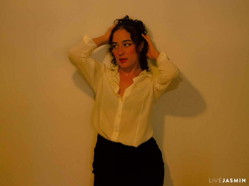 Profile photo for ElenaClay