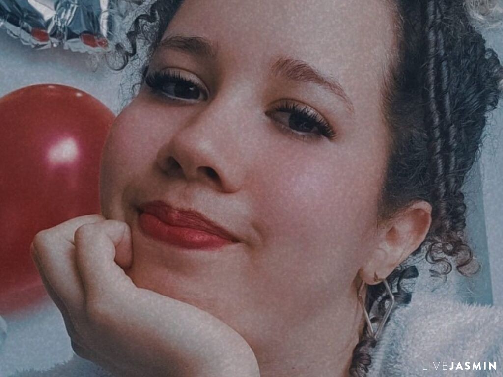 Profile photo for ElenaEleonor