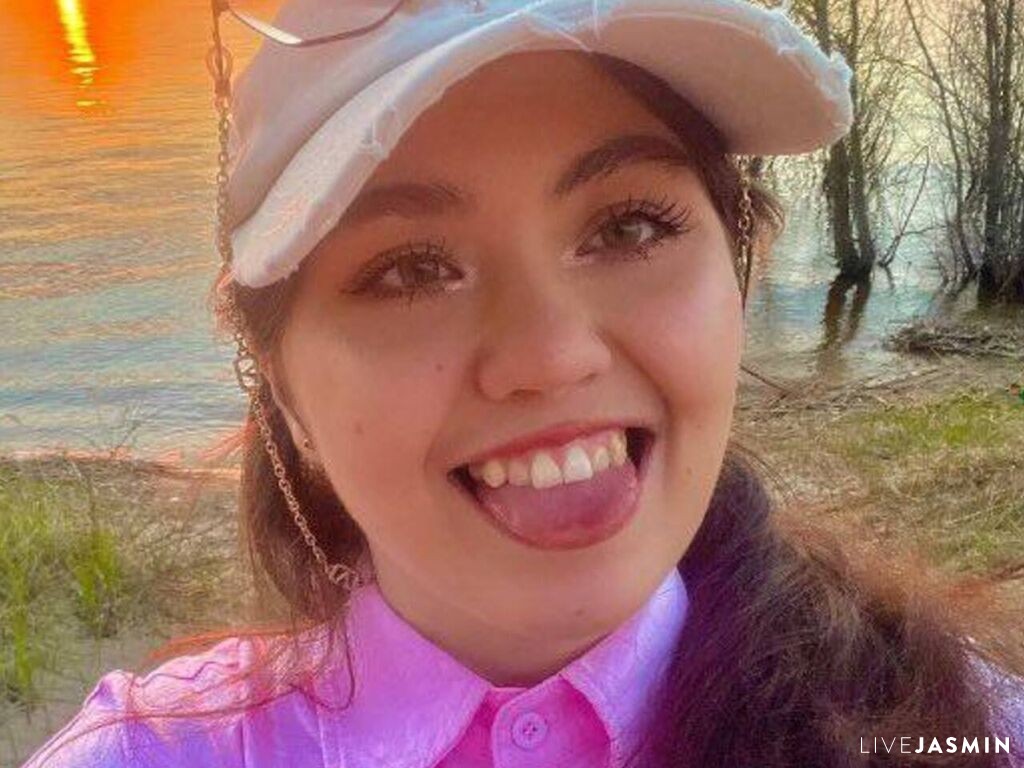 Profile photo for ElenaKnight