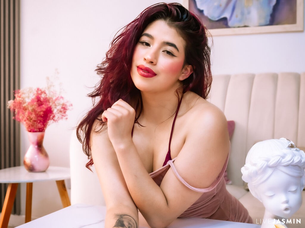 Profile photo for ElizaNior