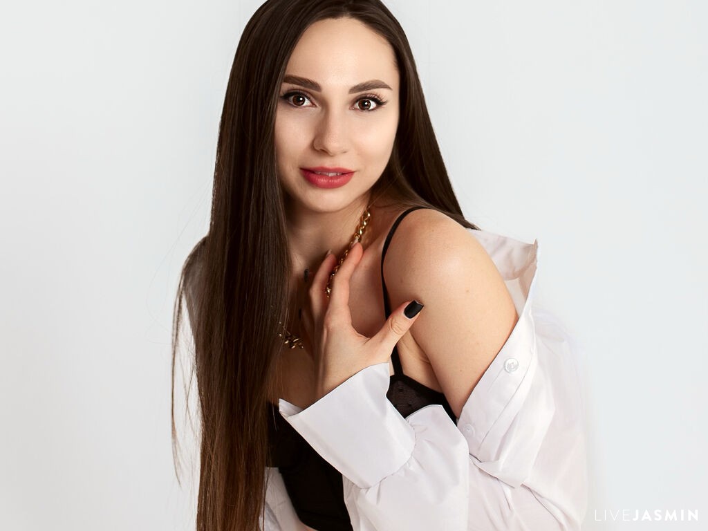 EllaRosi LiveJasmin model profile