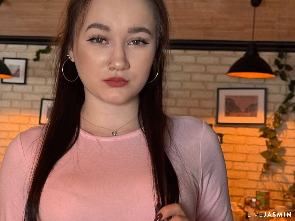 Live cam model EllaVietor