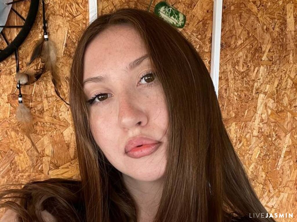 EmiliaDubiansky live cam girl profile