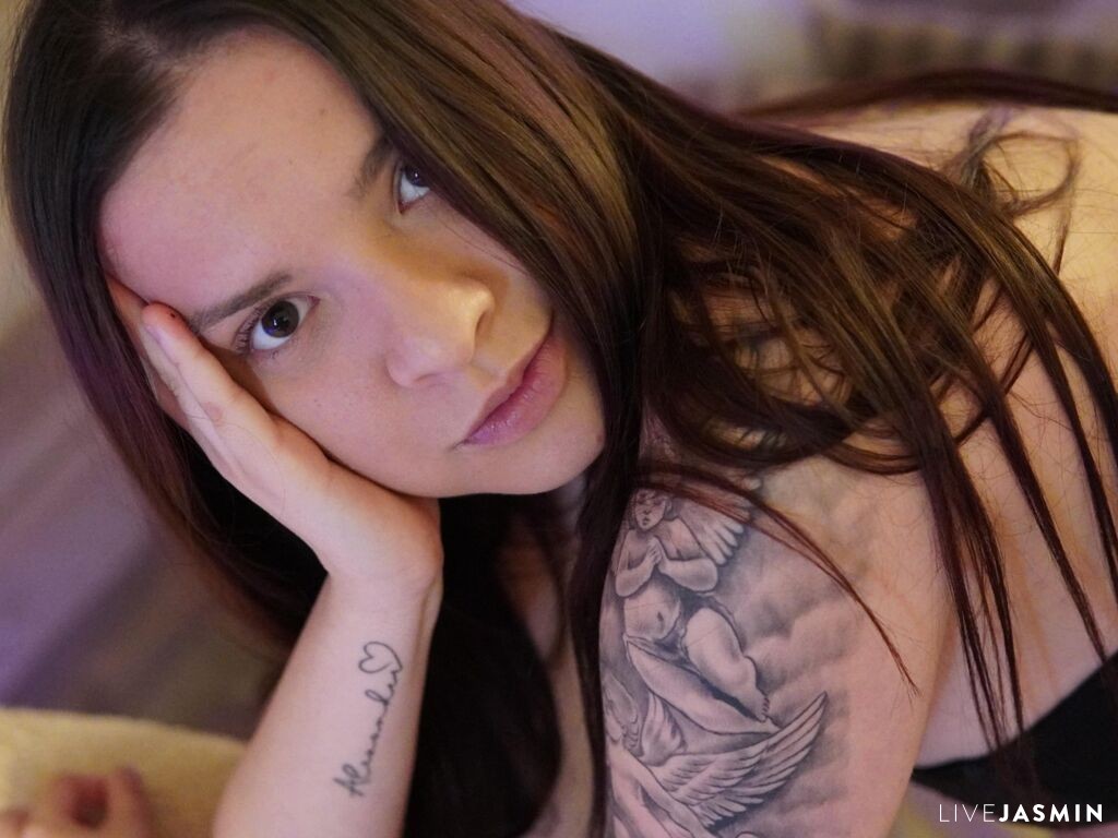 Live cam model EmmaRussell
