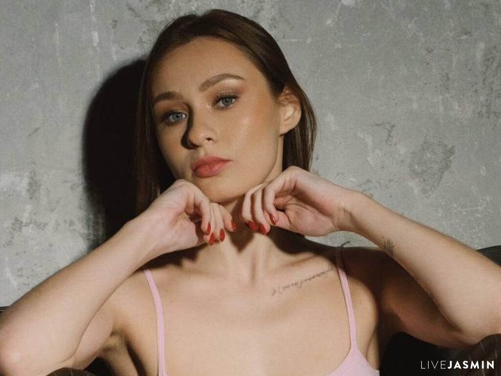 EmmaSharring live cam girl profile