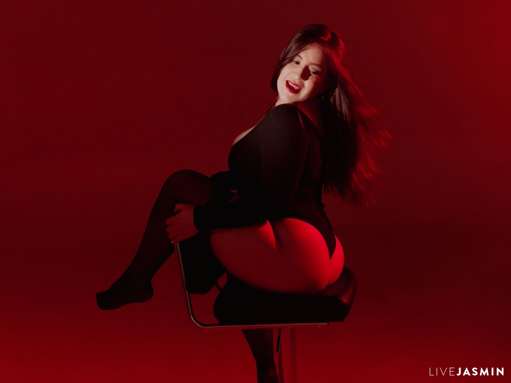 Live cam model EmmyBaker