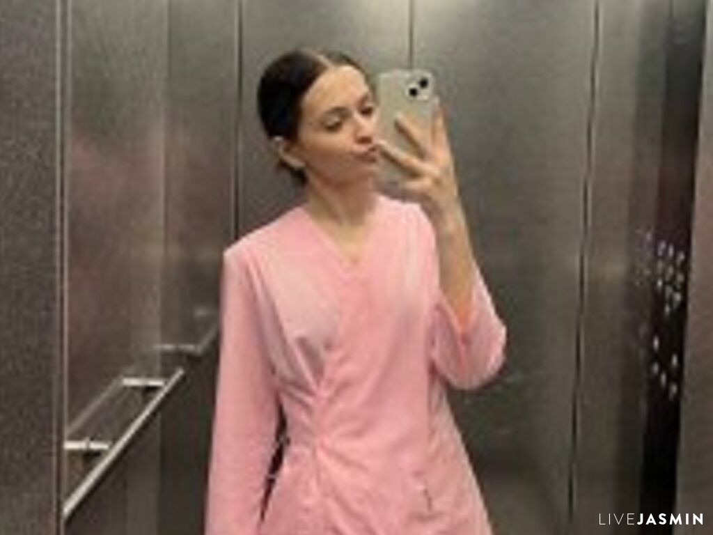 FeleciaSirak live cam girl profile