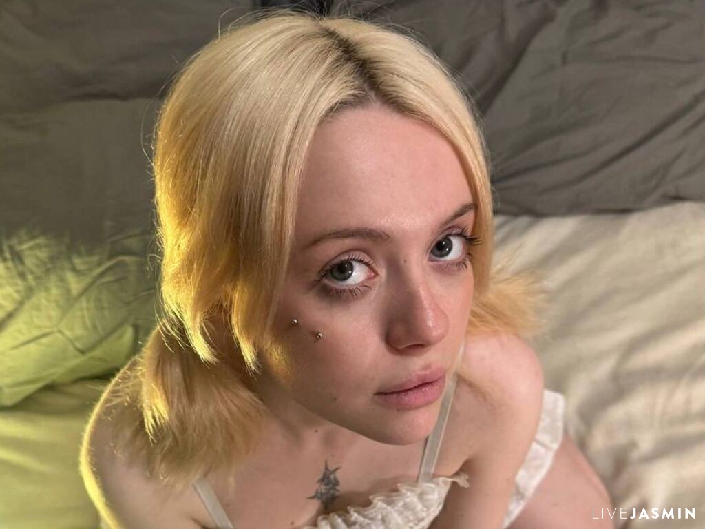 View FlexiCassie cam profile and live status
