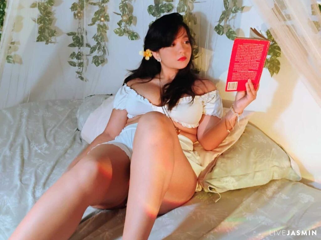 Profile photo for FlorynCottonn