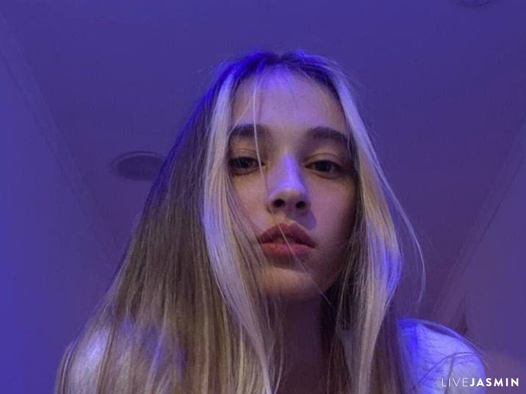 FreddieSchuckers live cam girl profile
