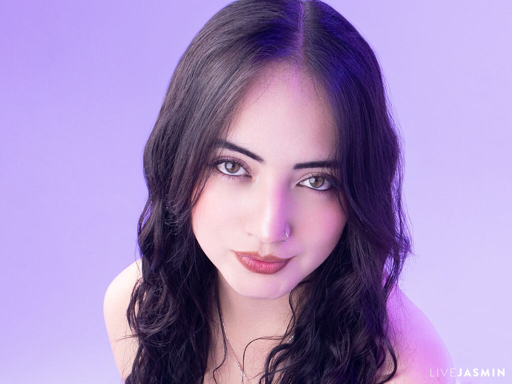 Live cam model GabbieCarter
