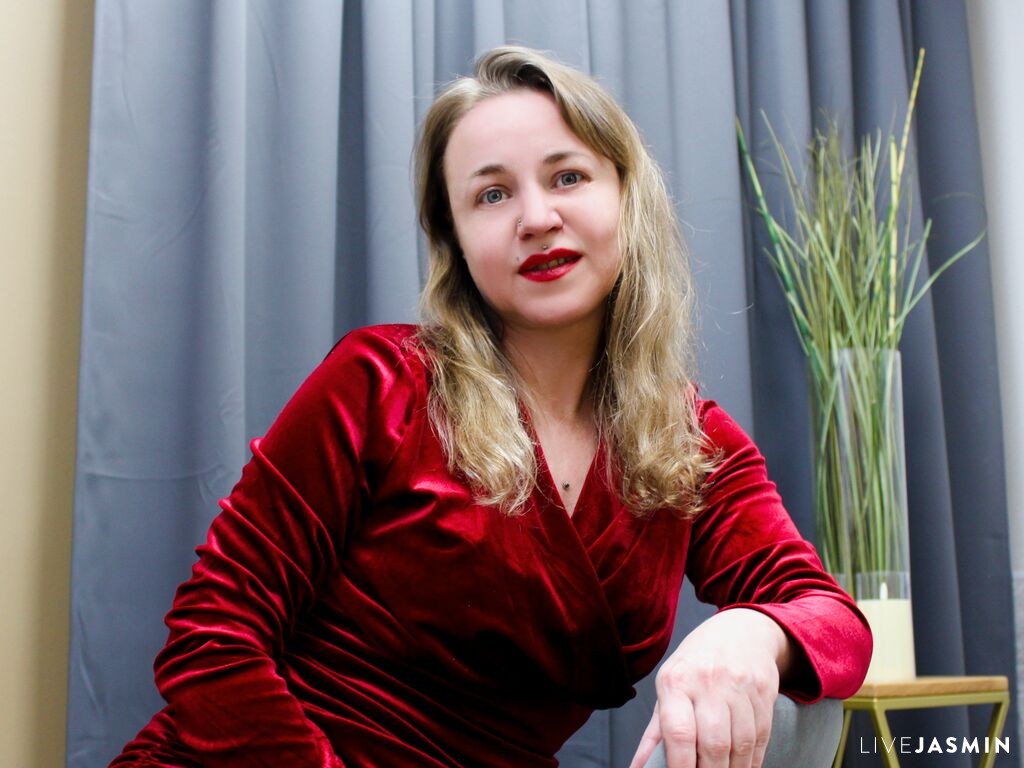 GabrielMoren live cam girl profile
