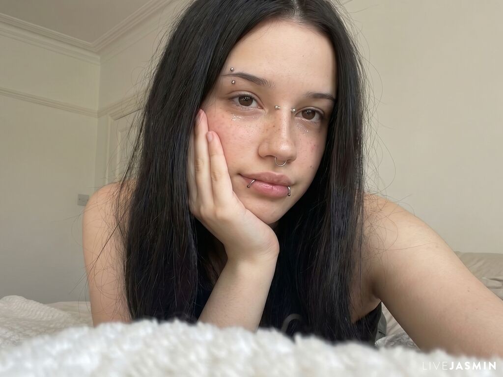 Live cam model GaynellVitali
