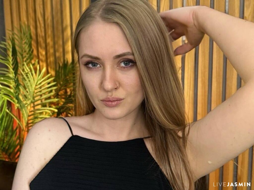 Profile photo for GoldenLolali