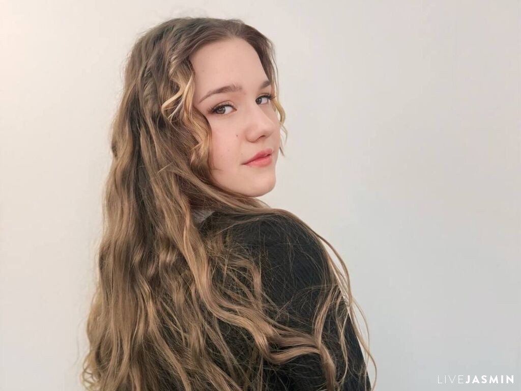 Browse GrayceSerrell live chat profile