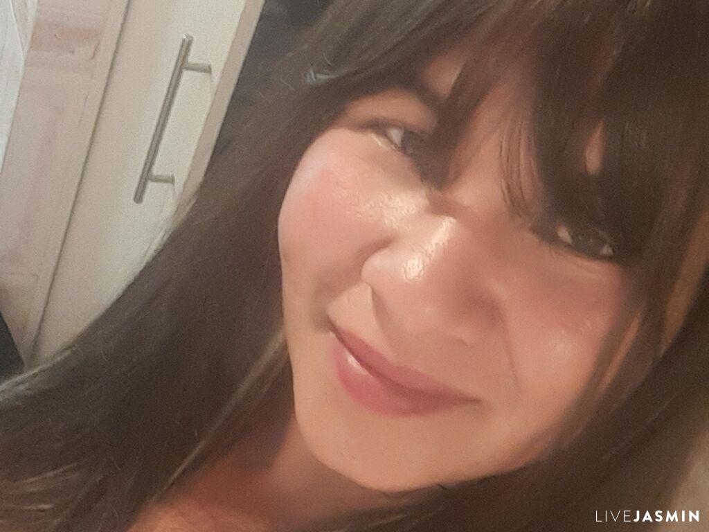 Browse GrettyRoss live chat profile