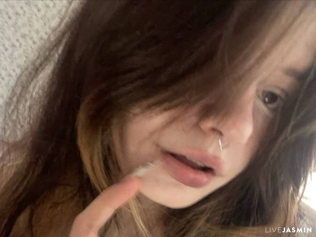 Live cam model HangLurz