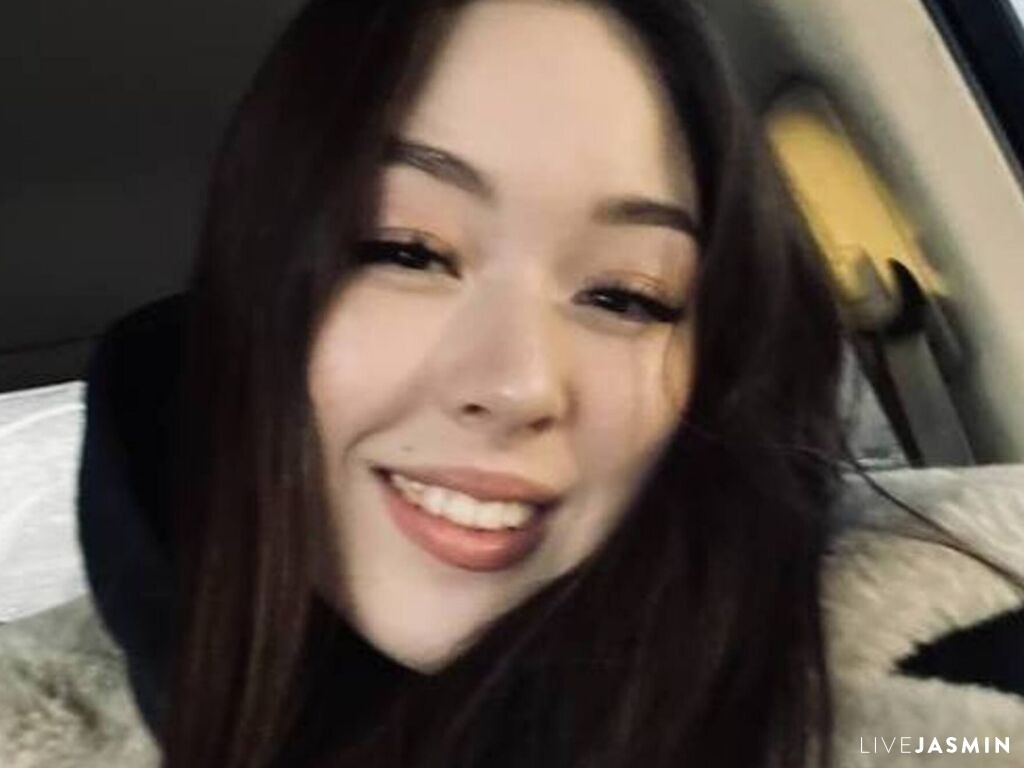 Live cam model HaniKoenke