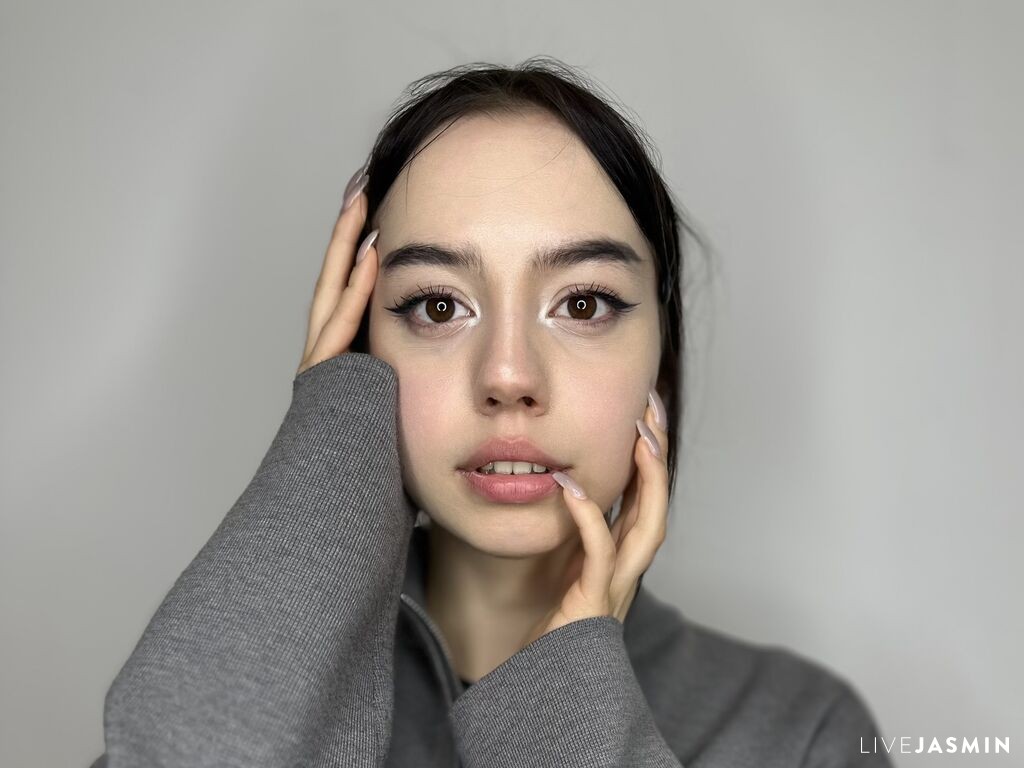 Live cam model HannahDinizo