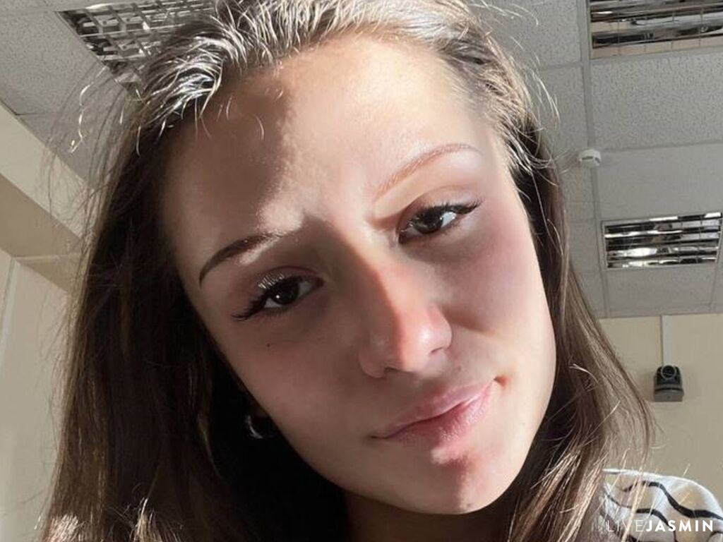 HeidyDuggar LiveJasmin model profile