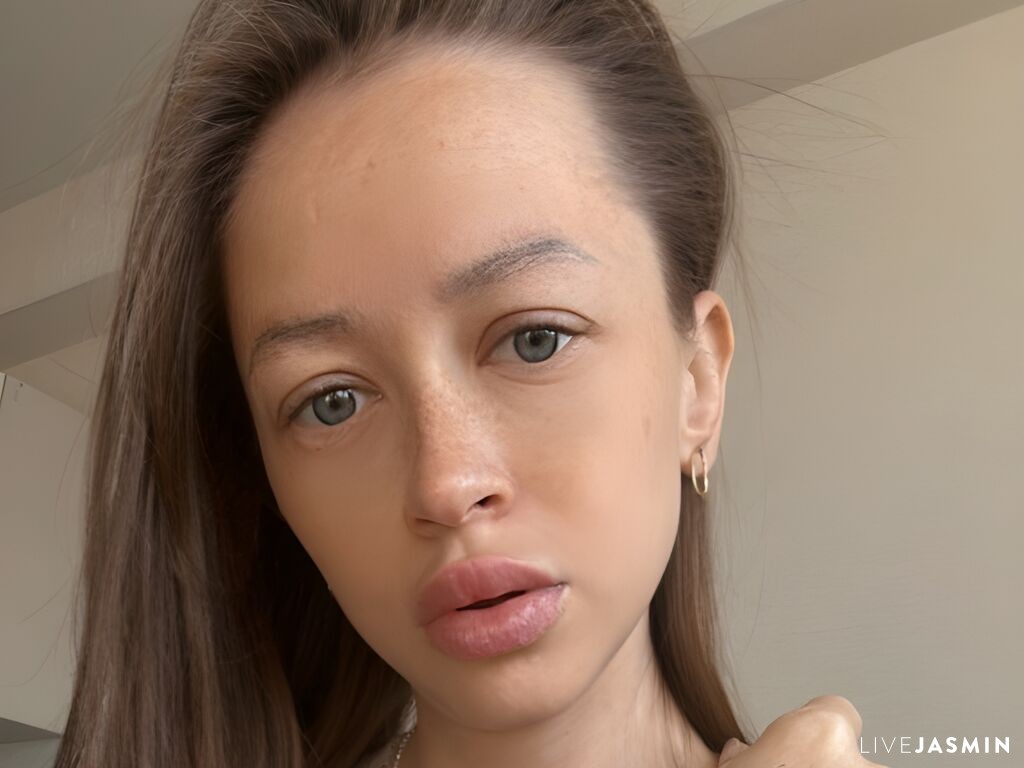 HelenHarmony LiveJasmin model profile