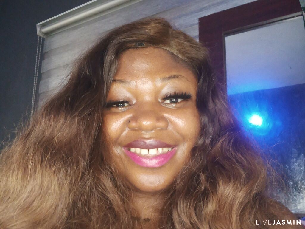 Browse Henlencruz live chat profile