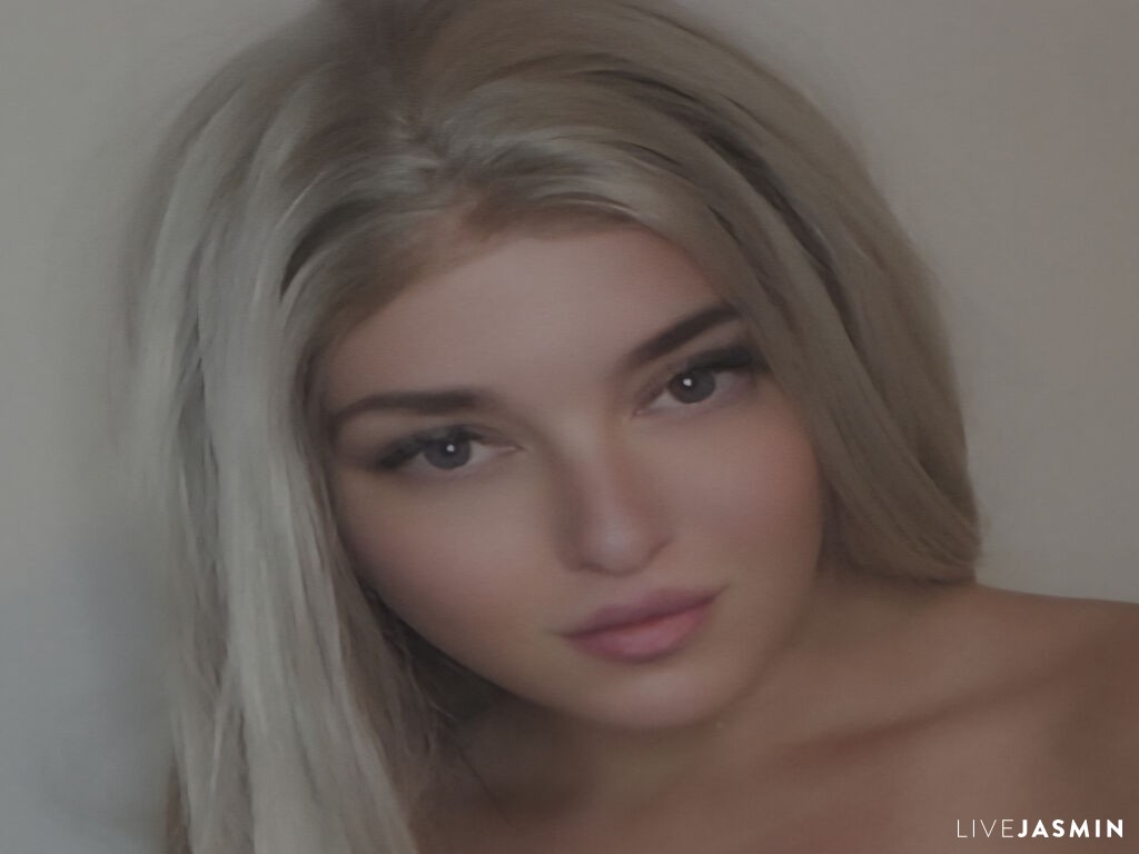 Live cam model HollyComming