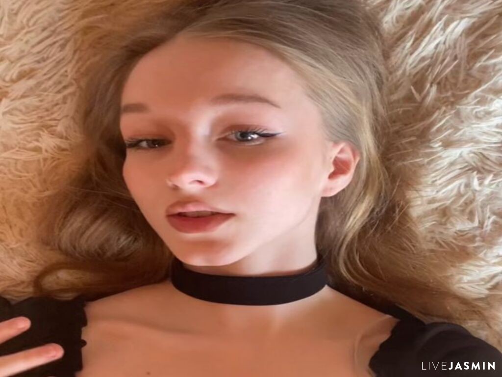 IleanaNiese LiveJasmin model profile