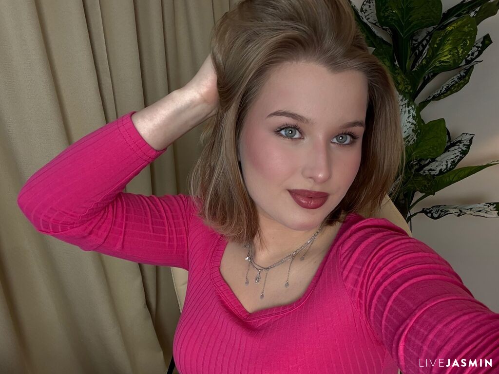 ImiRubens LiveJasmin model profile
