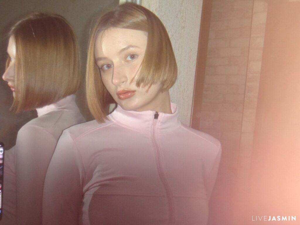 Live cam model IngraKate
