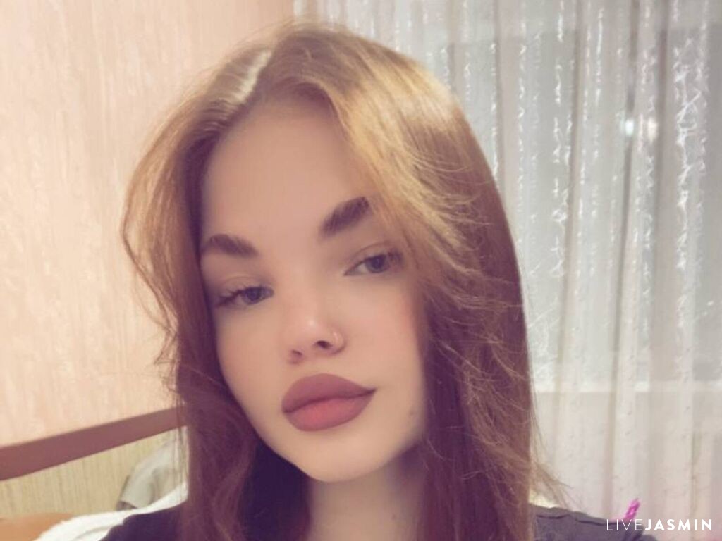 Browse IsauraMagdaleno live chat profile