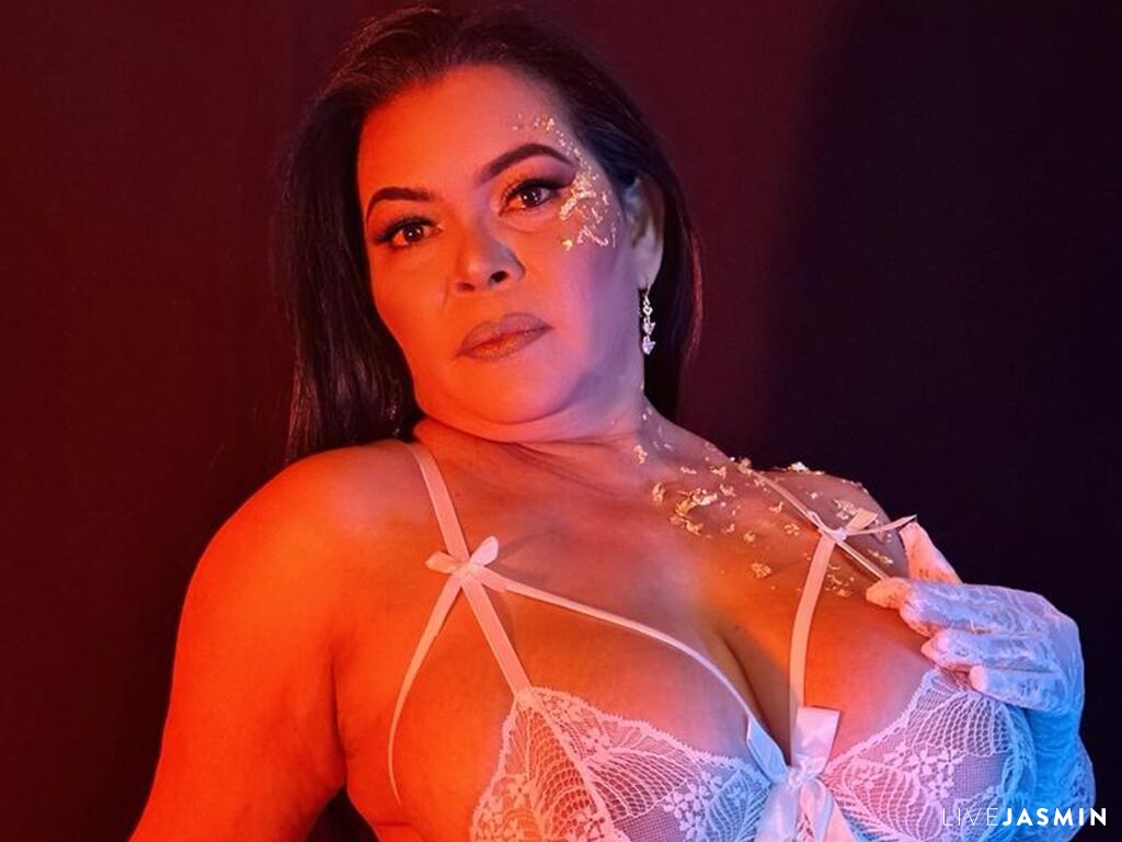 Profile photo for IvetheEvans