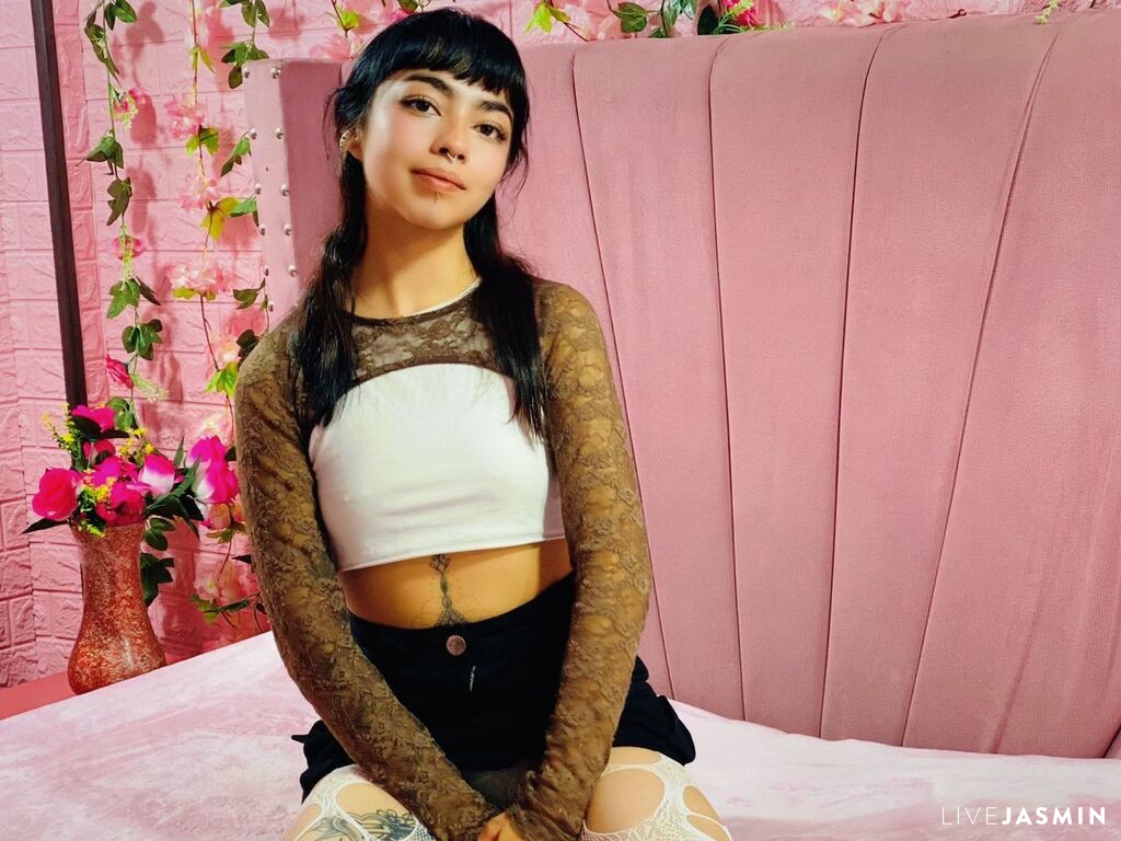 Live cam model IvyLunna