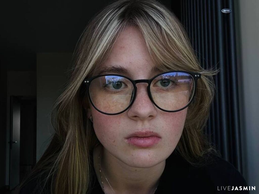 Live cam model JacelynAmenta