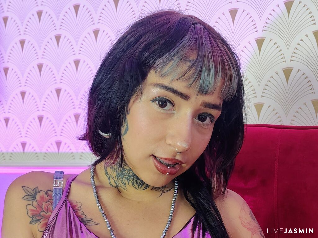 JadeBonett LiveJasmin model profile