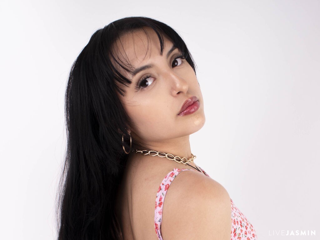 Jaderoou live cam girl profile