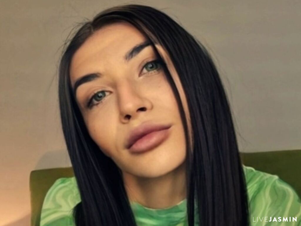 JanneMaine online live cam profile