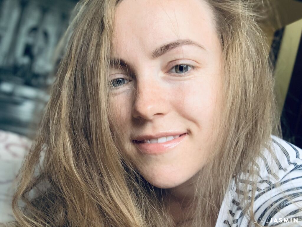 JannyJones LiveJasmin model profile