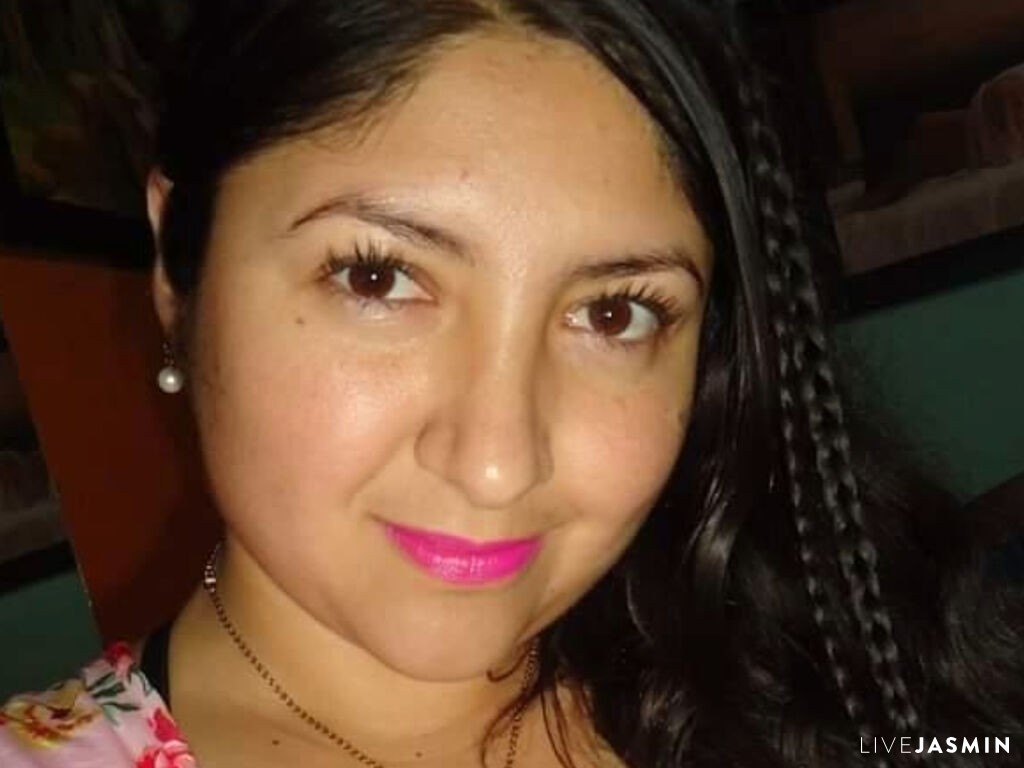 JasmineCuartas live cam girl profile