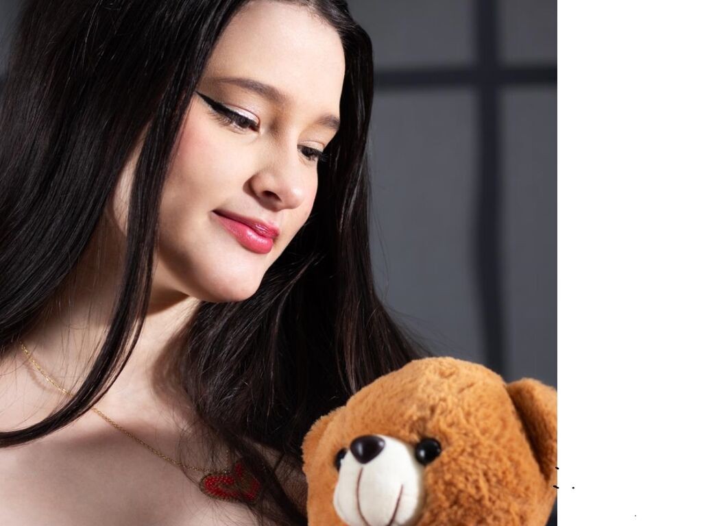 Browse JasmineFran live chat profile