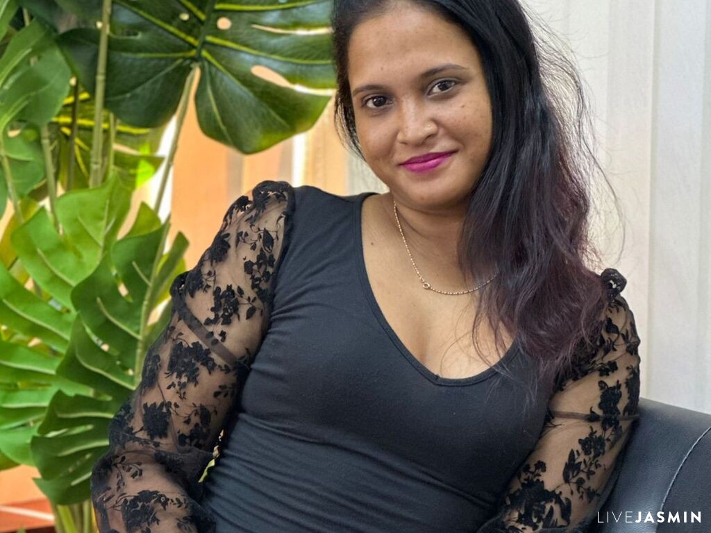 Browse JasmineLoony live chat profile