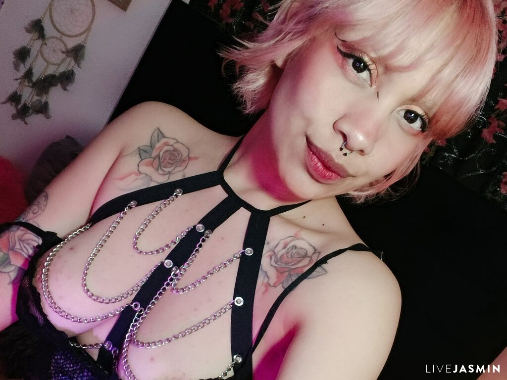 JennParkar live cam girl profile