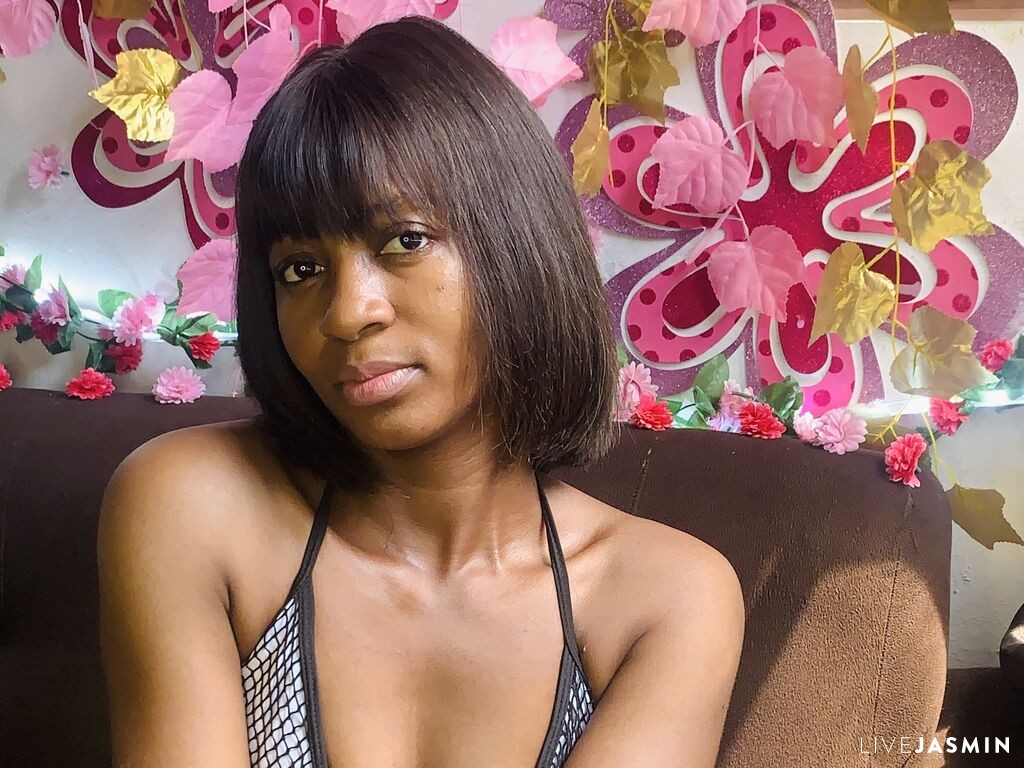 Live cam model JoanJon