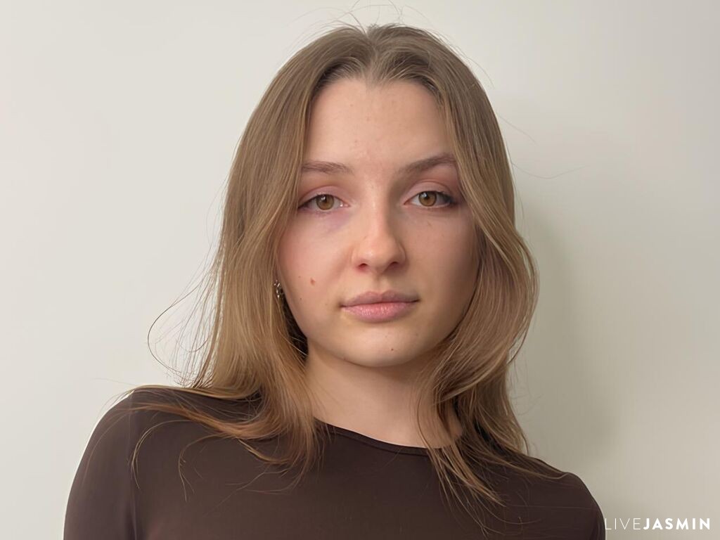 JoanneElwood live cam girl profile