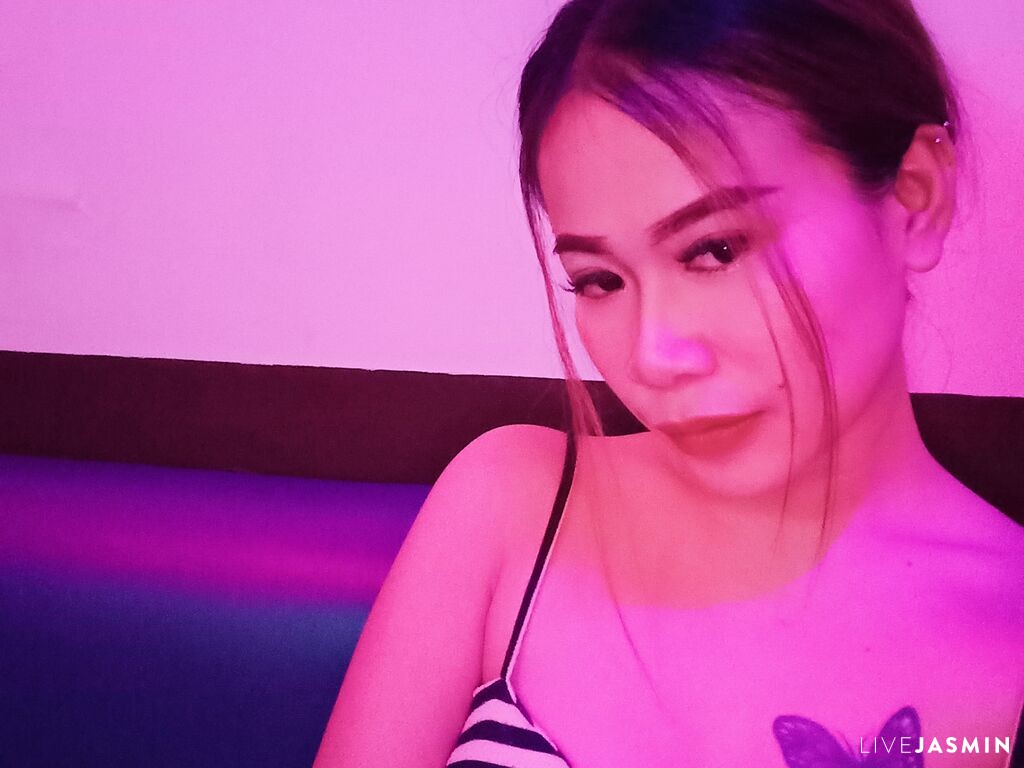JoySibaya LiveJasmin model profile