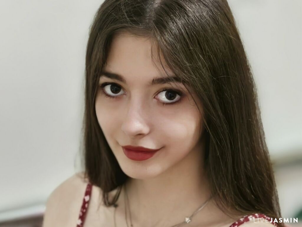 Live cam model JulieStars