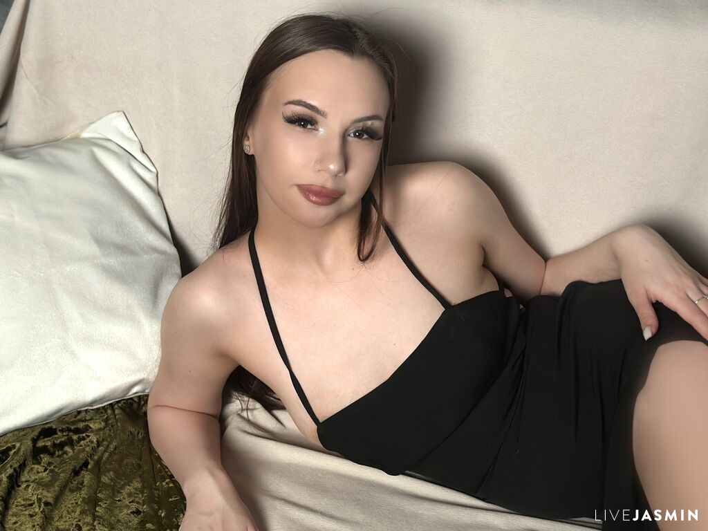 Browse KailaWinsent live chat profile