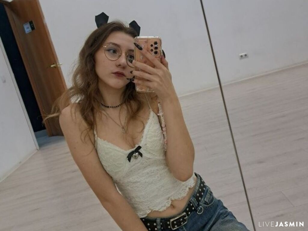 KarryLagerstedt live cam girl profile